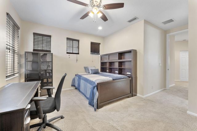 6104 Walnut Hill Drive, Lake Worth, FL 33467