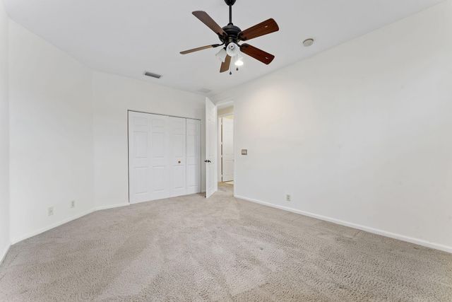 6104 Walnut Hill Drive, Lake Worth, FL 33467