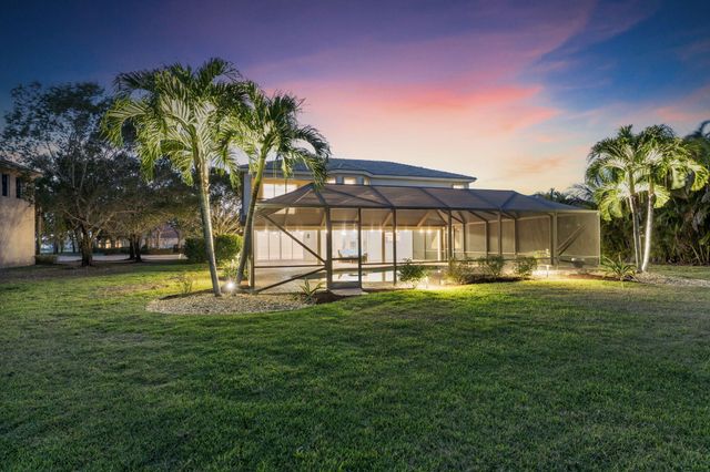 6104 Walnut Hill Drive, Lake Worth, FL 33467