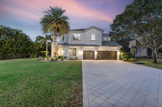 6104 Walnut Hill Drive, Lake Worth, FL 33467