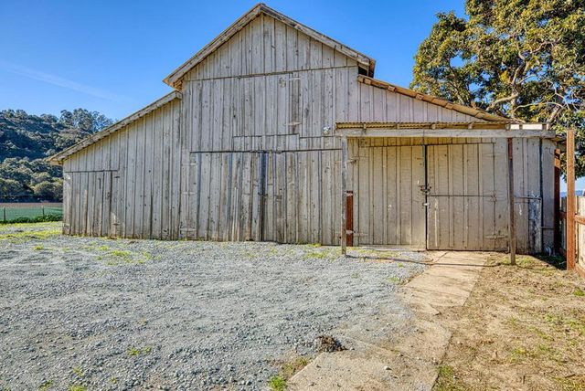 120 San Miguel Canyon Road, Royal Oaks, CA 95076