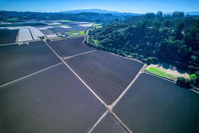 120 San Miguel Canyon Road, Royal Oaks, CA 95076