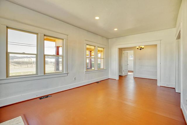 120 San Miguel Canyon Road, Royal Oaks, CA 95076