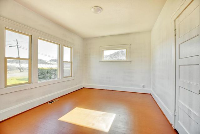 120 San Miguel Canyon Road, Royal Oaks, CA 95076