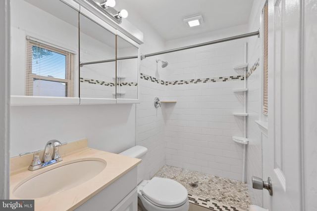 2703 SHAWN CT, Fort Washington, MD 20744