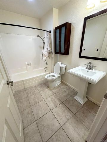 2035 Shadytree Ln, Encinitas, CA 92024