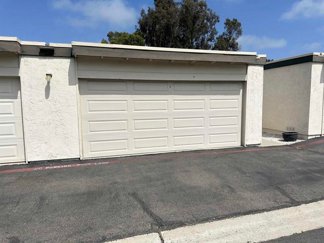 2035 Shadytree Ln, Encinitas, CA 92024