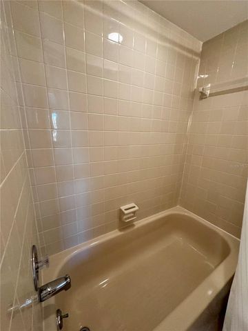 4644 WEYBRIDGE 10, Sarasota, FL 34235