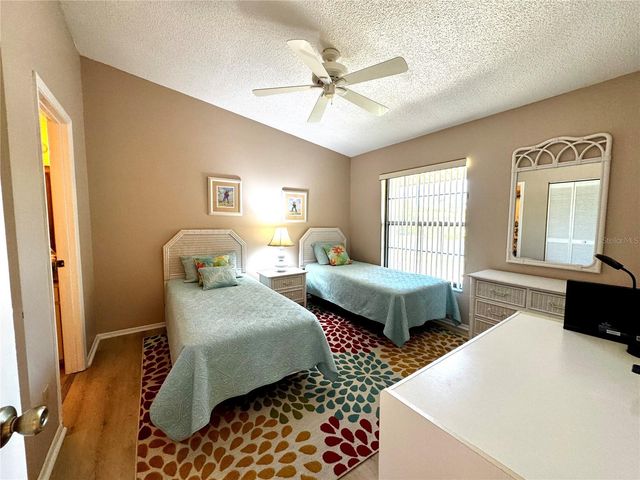 4644 WEYBRIDGE 10, Sarasota, FL 34235