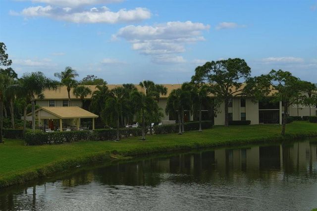 4644 WEYBRIDGE 10, Sarasota, FL 34235