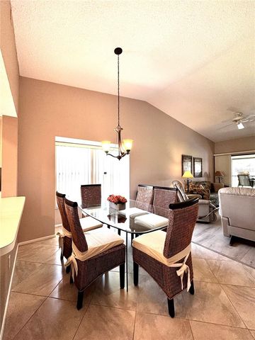 4644 WEYBRIDGE 10, Sarasota, FL 34235