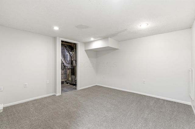 1639 Holland Drive, Hilliard, OH 43026