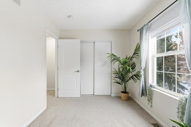 1639 Holland Drive, Hilliard, OH 43026