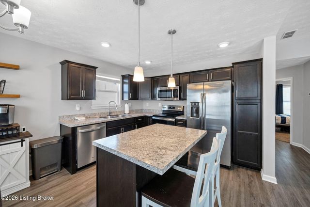 11421 Pebble Trace, Louisville, KY 40229