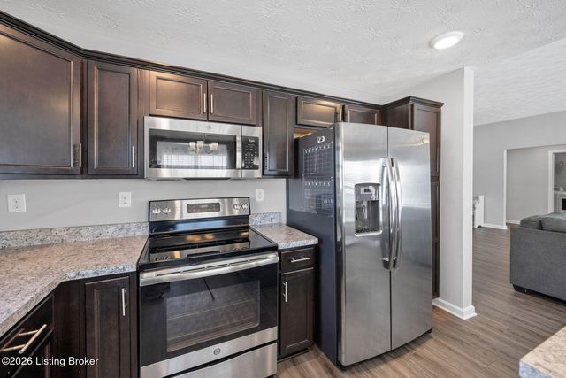 11421 Pebble Trace, Louisville, KY 40229