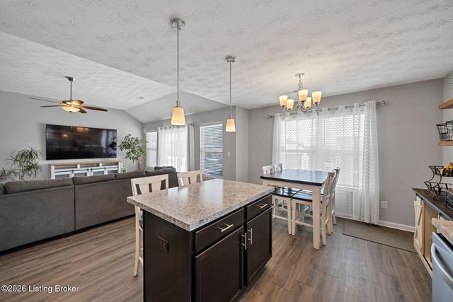 11421 Pebble Trace, Louisville, KY 40229