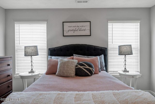 11421 Pebble Trace, Louisville, KY 40229