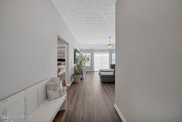 11421 Pebble Trace, Louisville, KY 40229