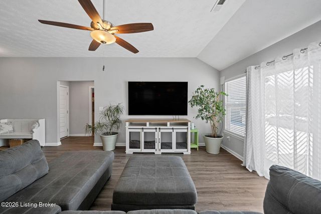 11421 Pebble Trace, Louisville, KY 40229