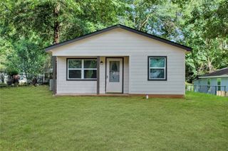 13 Hill Lane, Coldspring, TX 77331