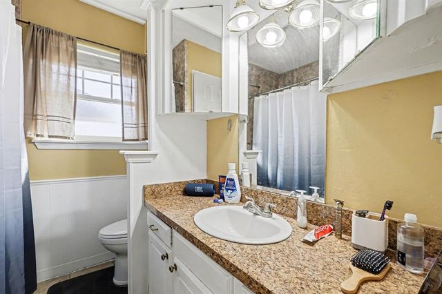 4721 Newport Drive, Del City, OK 73115