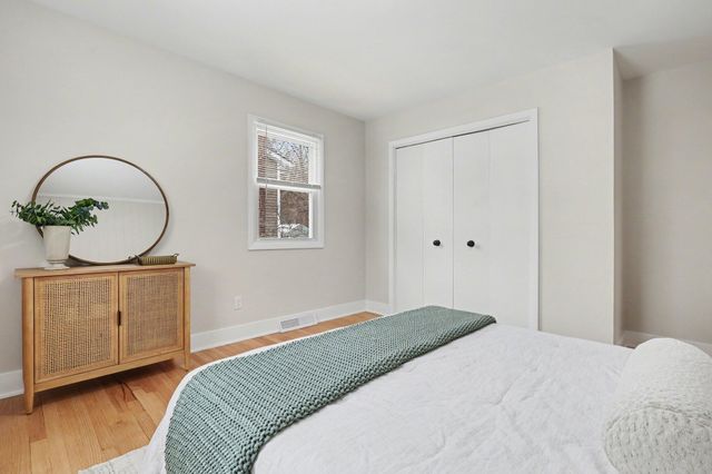 1038 59th Street SE, Kentwood, MI 49508