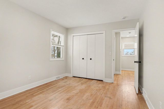 1038 59th Street SE, Kentwood, MI 49508