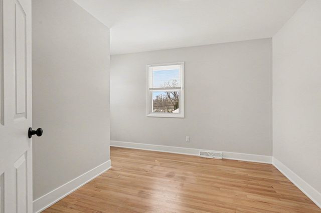 1038 59th Street SE, Kentwood, MI 49508