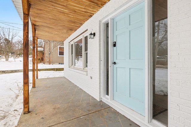 1038 59th Street SE, Kentwood, MI 49508