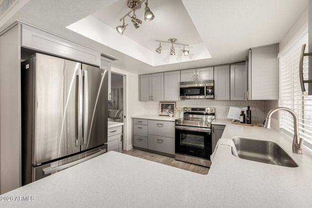 1025 W KEATING Avenue, Mesa, AZ 85210