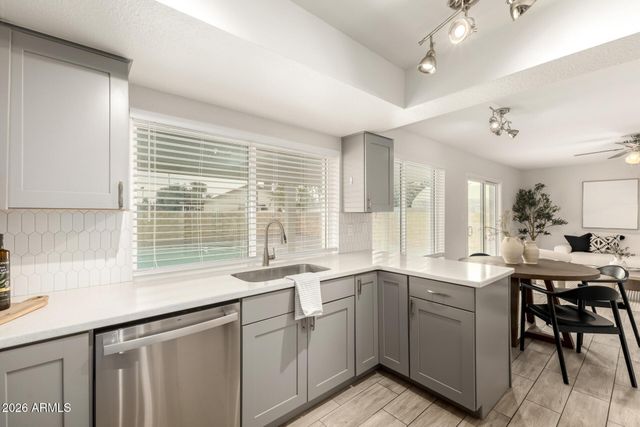 1025 W KEATING Avenue, Mesa, AZ 85210