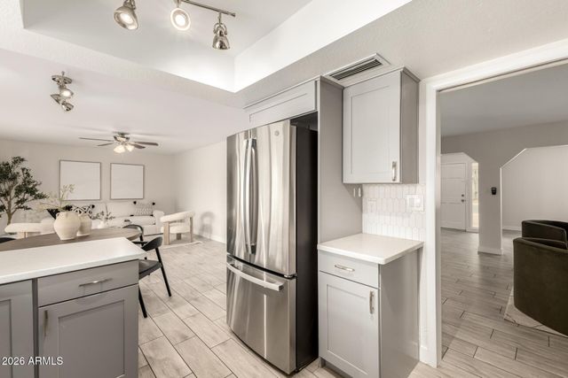 1025 W KEATING Avenue, Mesa, AZ 85210