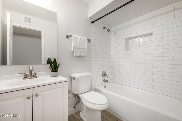 1025 W KEATING Avenue, Mesa, AZ 85210