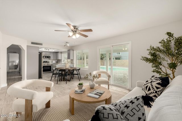 1025 W KEATING Avenue, Mesa, AZ 85210