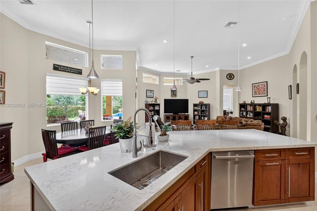 8920 SW 162nd Terrace, Palmetto Bay, FL 33157