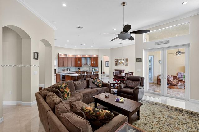 8920 SW 162nd Terrace, Palmetto Bay, FL 33157