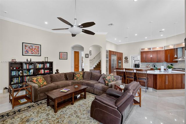 8920 SW 162nd Terrace, Palmetto Bay, FL 33157