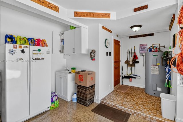 8920 SW 162nd Terrace, Palmetto Bay, FL 33157