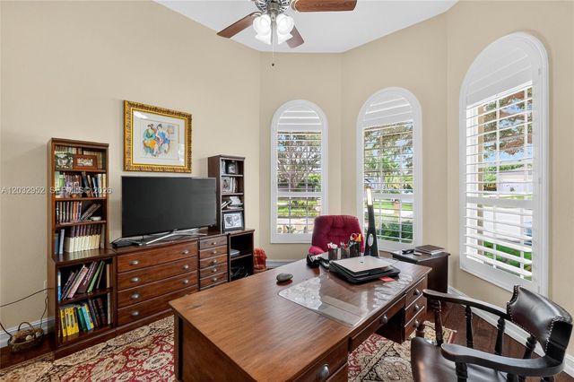 8920 SW 162nd Terrace, Palmetto Bay, FL 33157