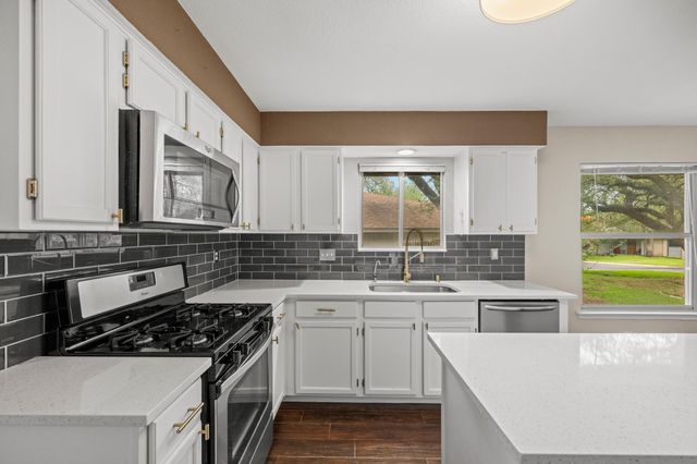 4820 Marblehead DR, Austin, TX 78727