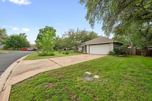 4820 Marblehead DR, Austin, TX 78727