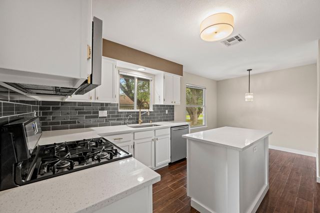 4820 Marblehead DR, Austin, TX 78727