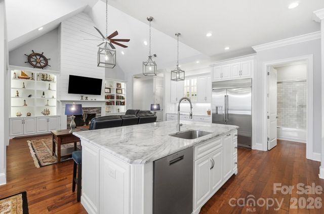 5426 Baker Lane, Lake Wylie, SC 29710