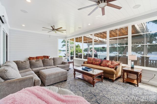 5426 Baker Lane, Lake Wylie, SC 29710