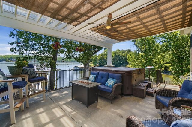 5426 Baker Lane, Lake Wylie, SC 29710