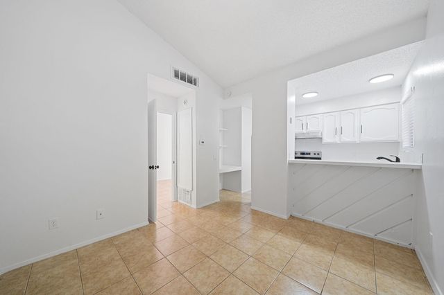 2410 Longview ST D-301, Austin, TX 78705