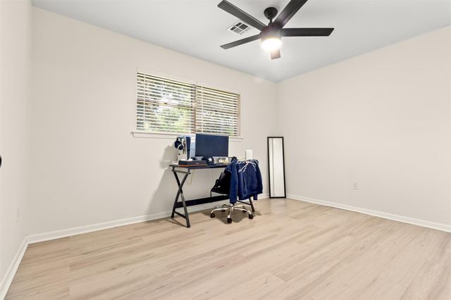 10406 Winding Trail Road, La Porte, TX 77571