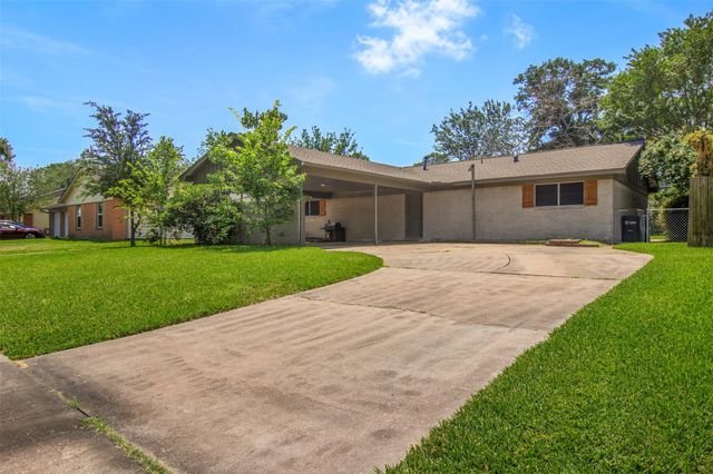 10406 Winding Trail Road, La Porte, TX 77571