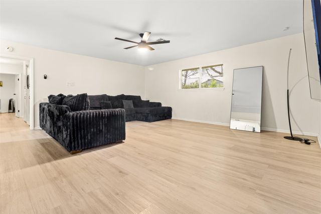 10406 Winding Trail Road, La Porte, TX 77571