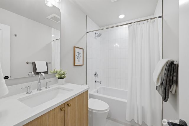 1407 29th Avenue, Seattle, WA 98122